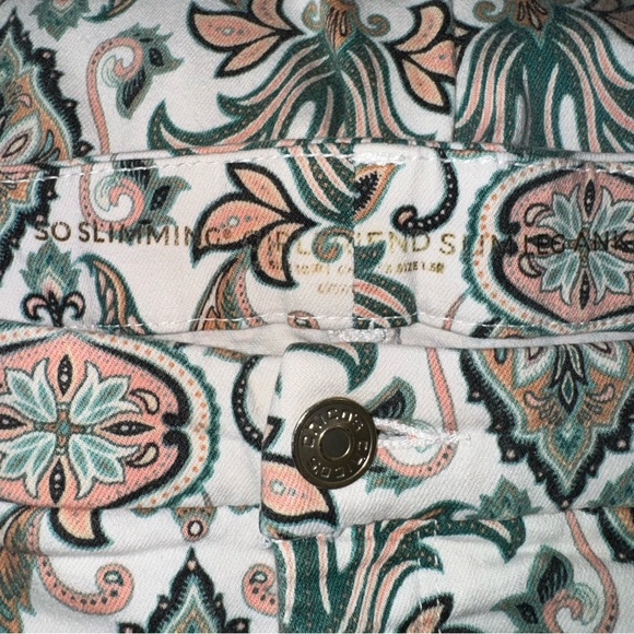 CHICO'S Ankle Jeans Pants Women's Size 10 So Slimming Damask Girlfriend - Picture 6 of 9